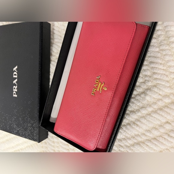 PRADA Large Saffiano Leather Wallet - Picture 3 of 8